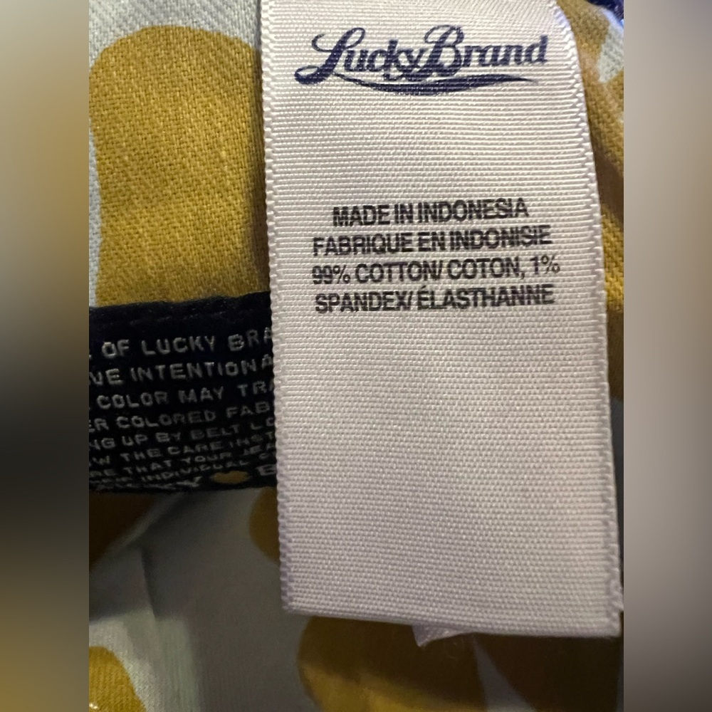 VTG- Lucky Brand ABBEY SHORT size 10/30 - Picture 8 of 9